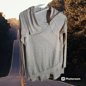 Maurices Side‎ Zip Pullover Size S